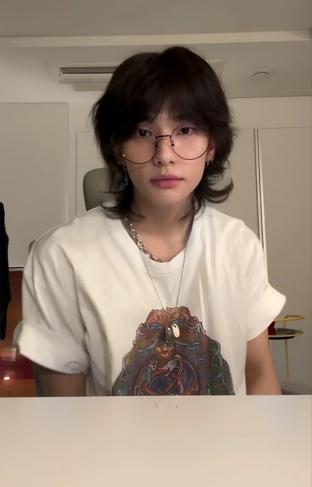 Hwang Hyunjin thumbnail