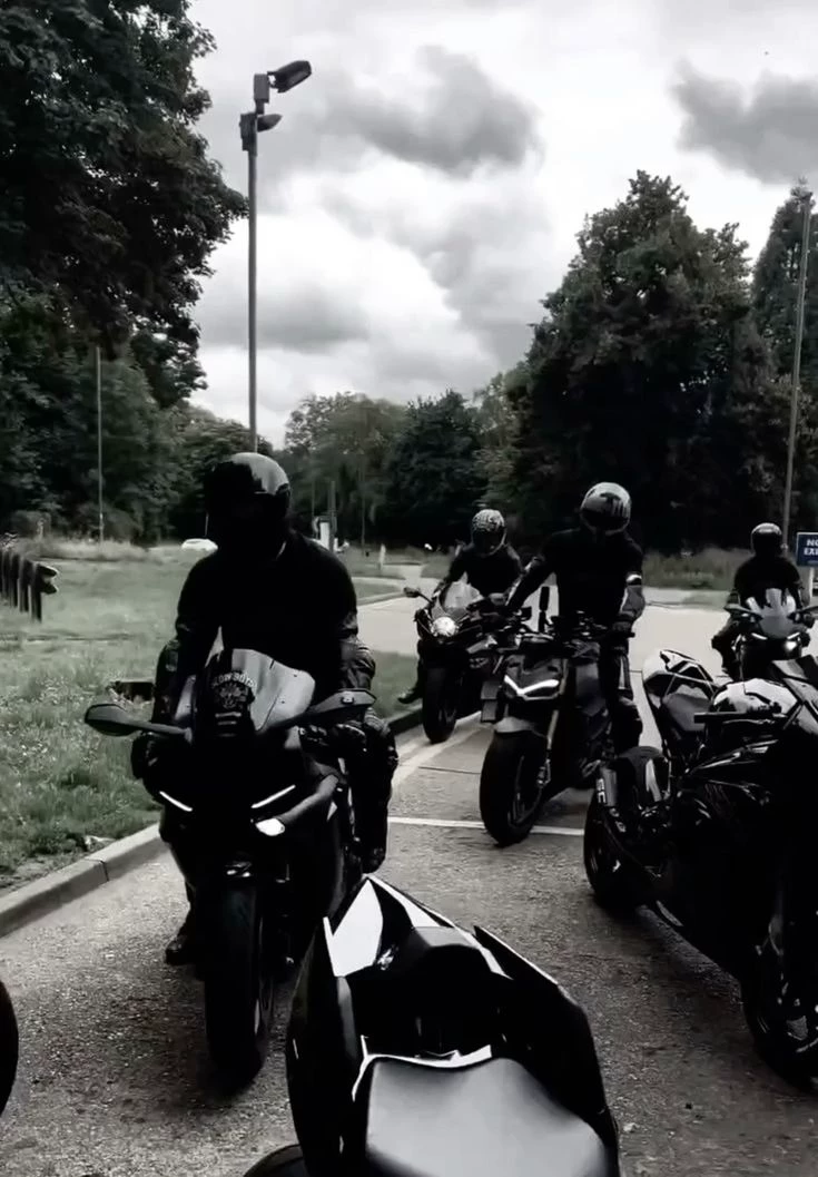 BIKERS GROUP thumbnail