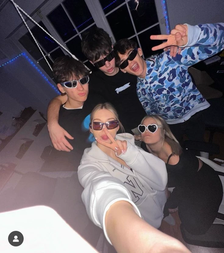 Your Friend Group thumbnail
