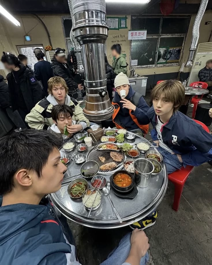 COURTESY ☆ thumbnail