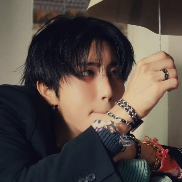 Han Jisung thumbnail