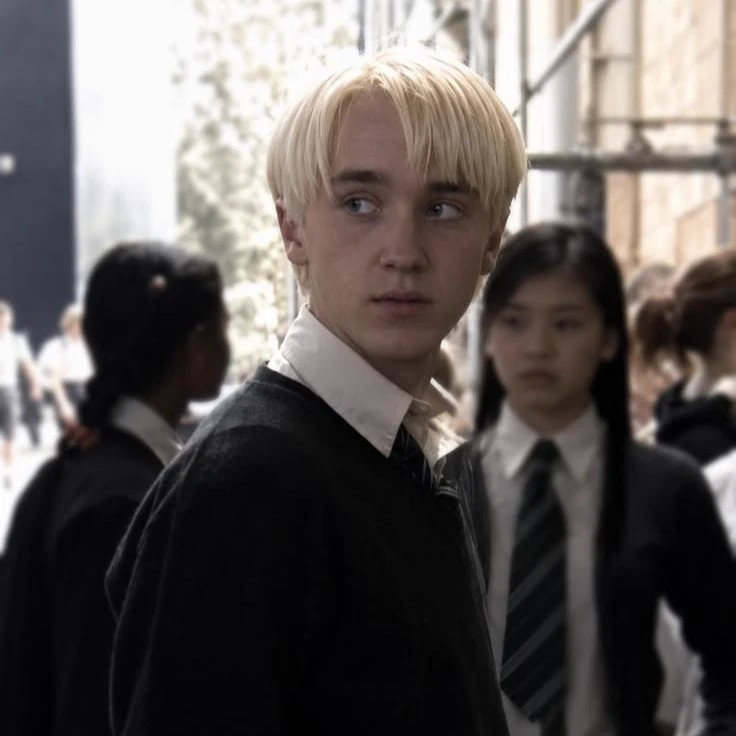 Draco Malfoy thumbnail