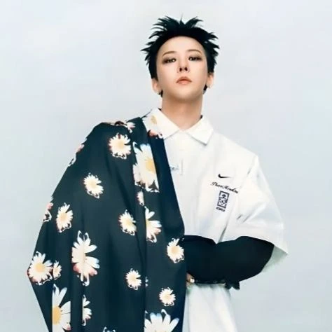 Kwon Ji-Yong (G-Dragon) thumbnail
