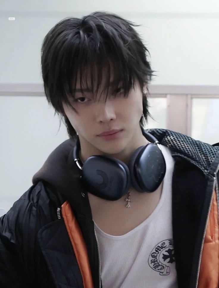 Nicholas Wang (Wang Yixiang) thumbnail