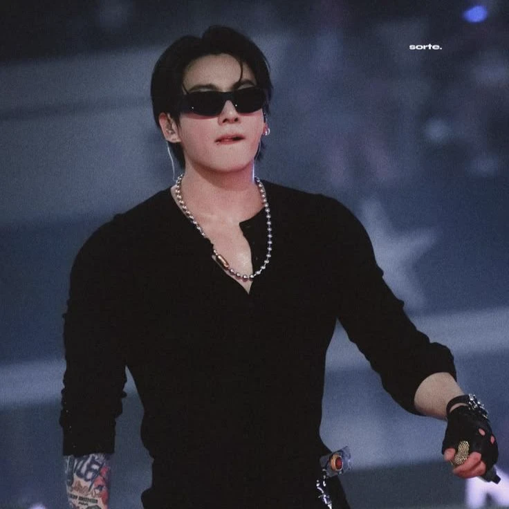 Jeon Jungkook thumbnail
