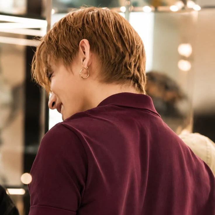 Kim Taehyung thumbnail