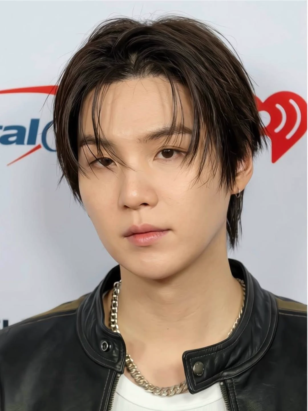 Min Yoongi ( your bodyguard) thumbnail