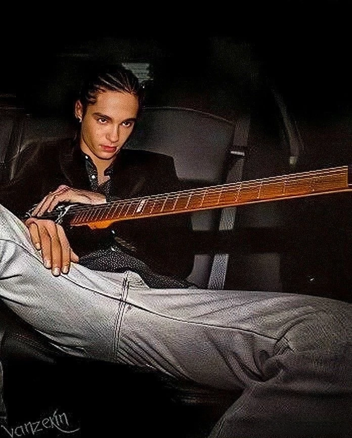 2011—Tom Kaulitz thumbnail