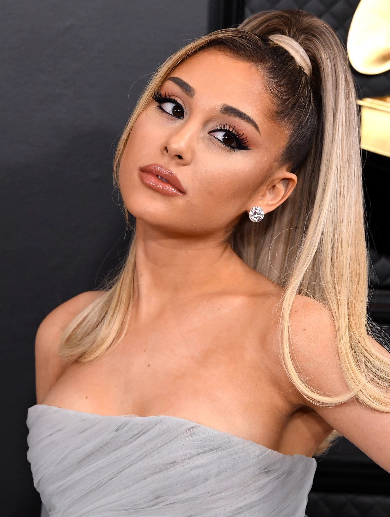 Ariana Grande thumbnail