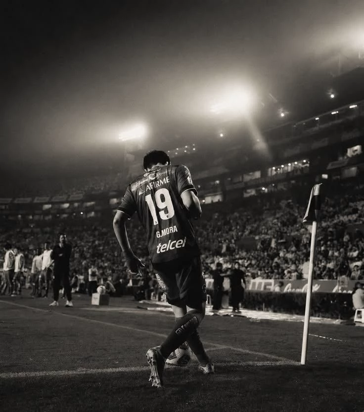 Gilberto Mora thumbnail