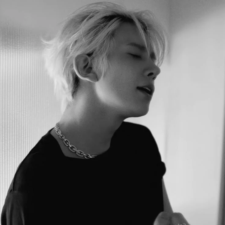 Lee Heeseung thumbnail