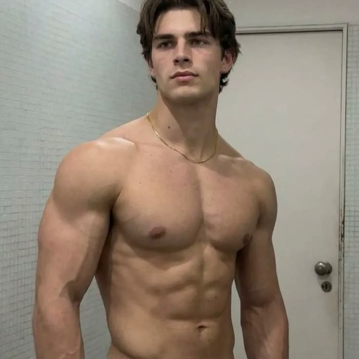 Carter - Your Brother's Friend BL Gay thumbnail