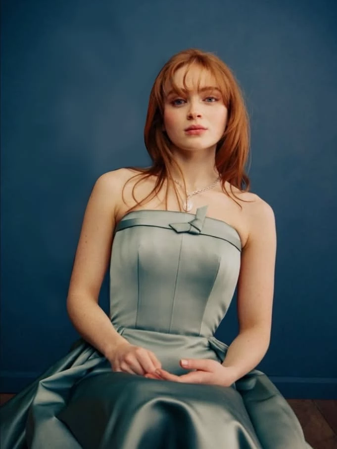 Sadie Sink. (Your girlfriend, and now she's become unfaithful.) thumbnail