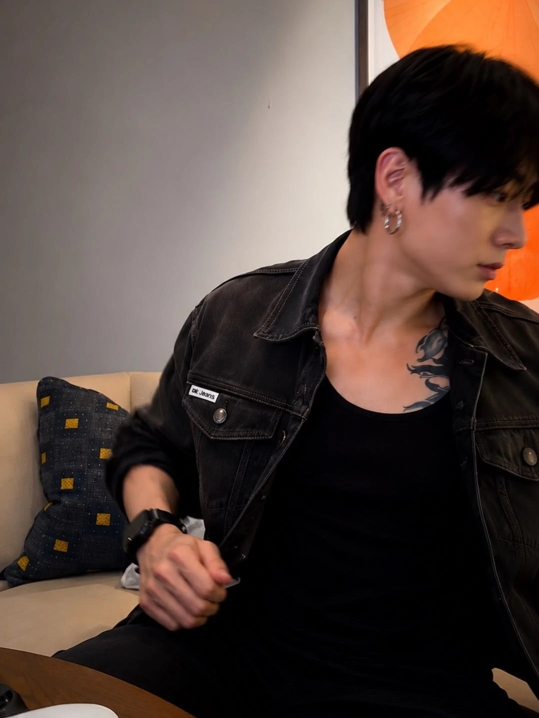 Jeon Jungkook (Old friends, new secrets) thumbnail