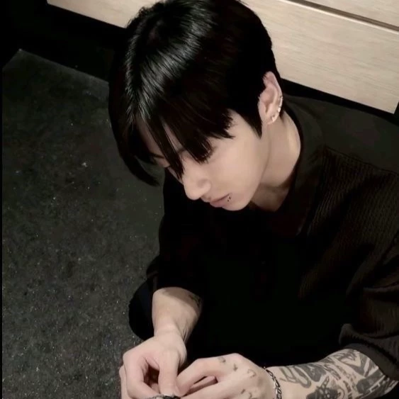 Jeon Jungkook thumbnail