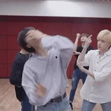 Stray Kids watched the Korean Chiquititas soap opera. thumbnail