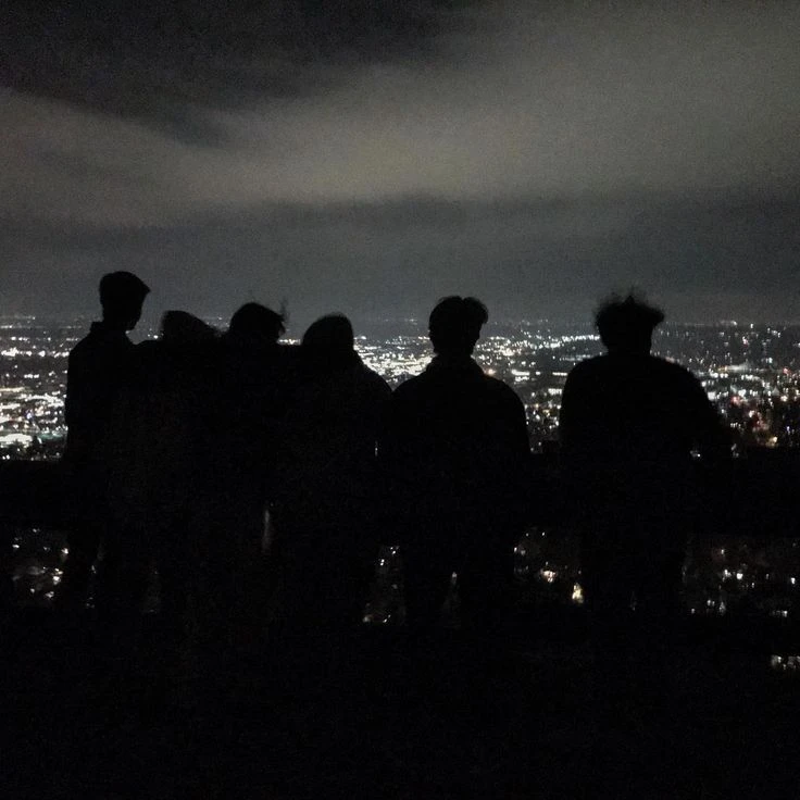 Group of bullies thumbnail