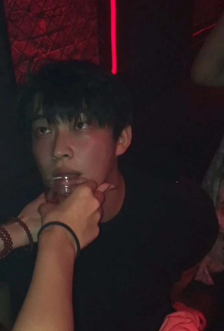 Lee-Hyuk thumbnail