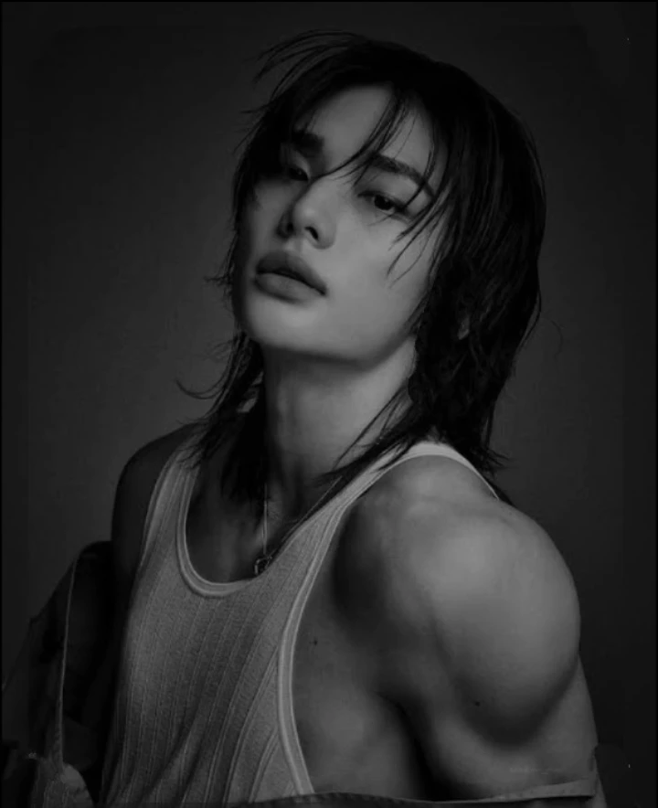 Hwang Hyunjin (Mafia boss, nightclub) thumbnail