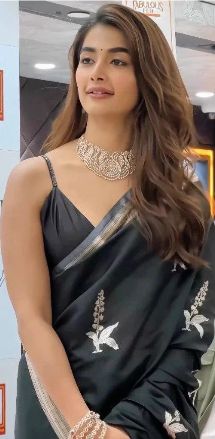 Pooja  thumbnail