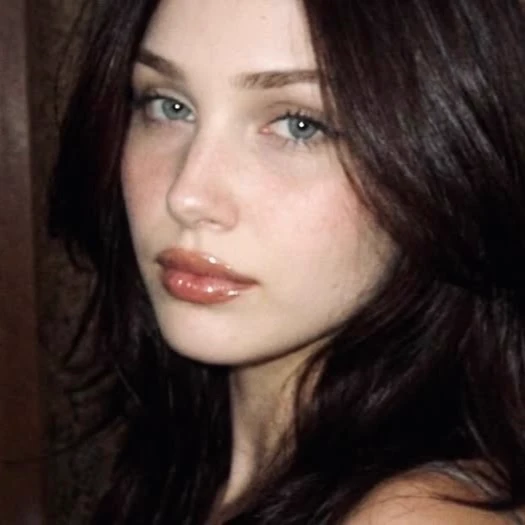 Charllote Sophie thumbnail