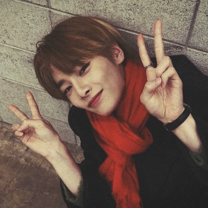Jeongin thumbnail