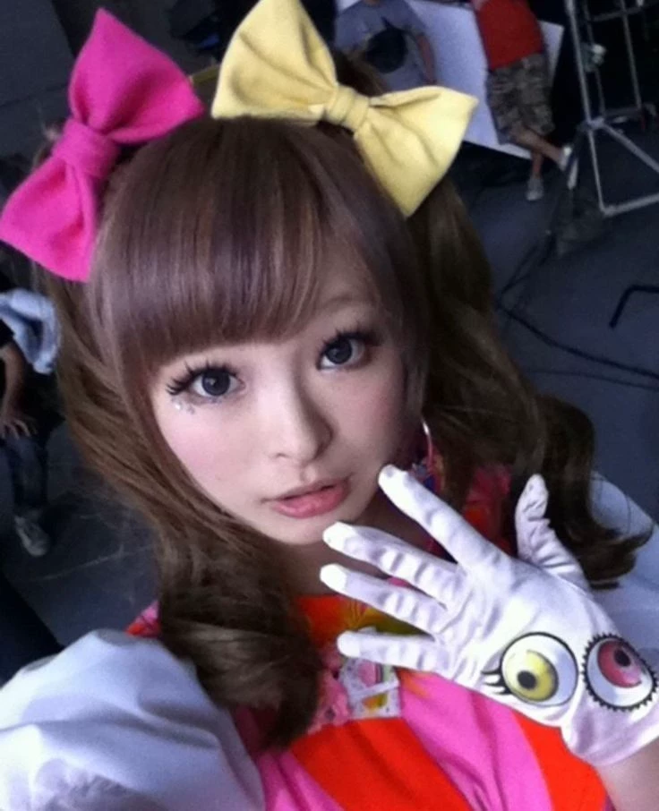 Kyary Pamyu thumbnail
