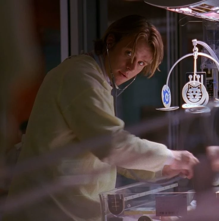 Dr. Chase (From "the Dr. House series, Medical Diagnostic Specialist" ) thumbnail