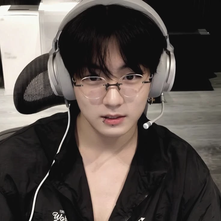 jeon jungkook thumbnail