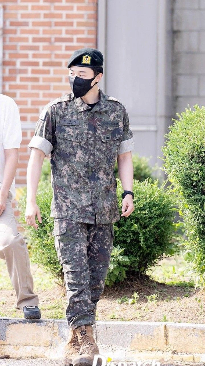 Park Jimin (The Officer's Return). thumbnail