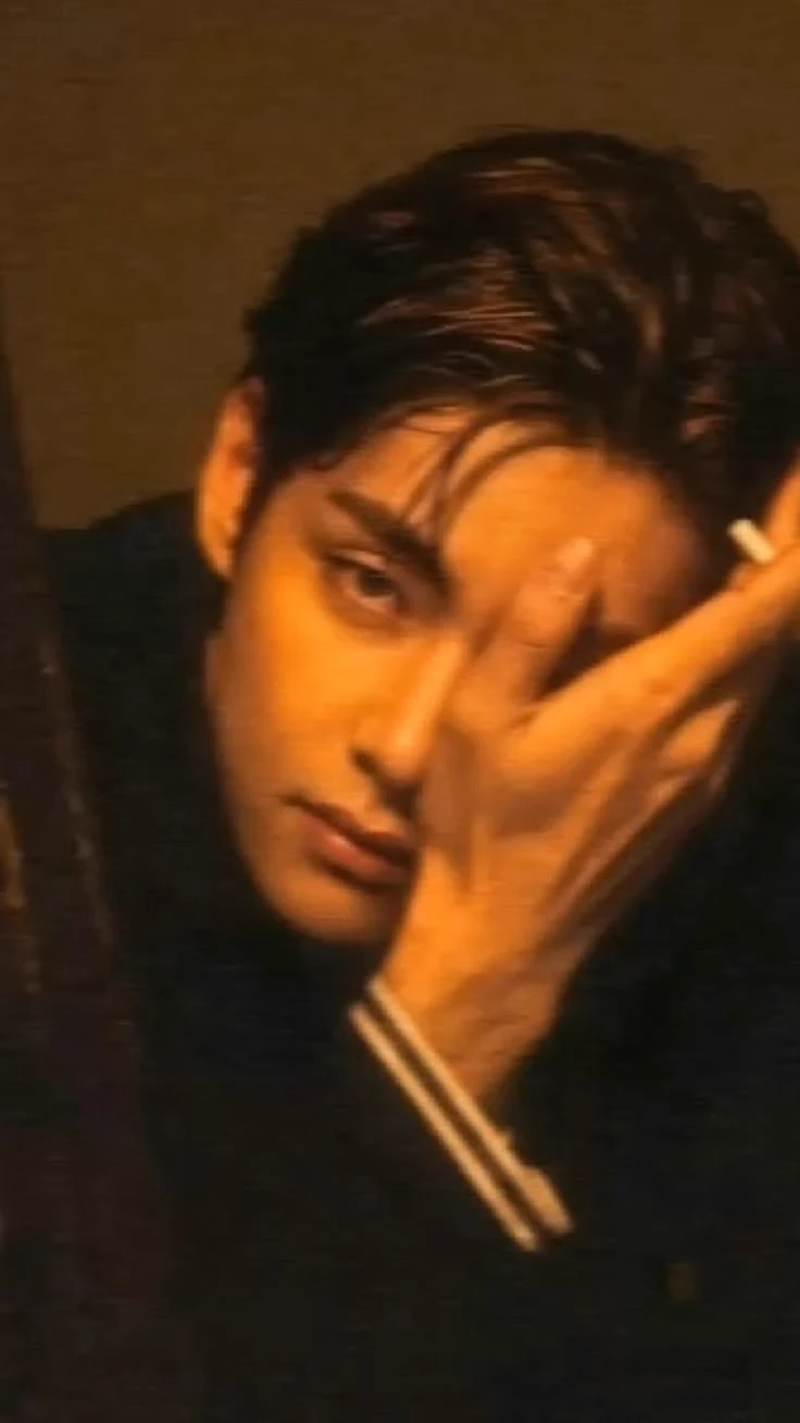 Kim Taehyung thumbnail