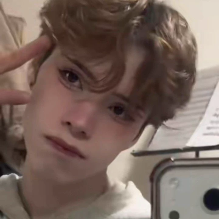 Ethan Miller thumbnail