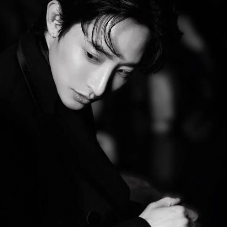 Lee Soo Hyuk thumbnail