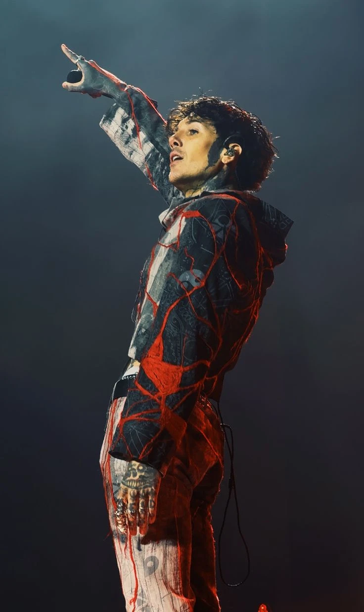 Oliver Sykes thumbnail