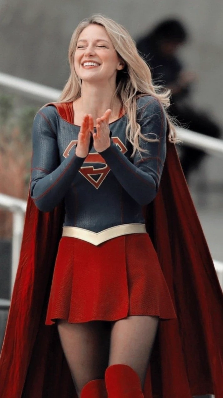 Kara Danvers / Supergirl thumbnail