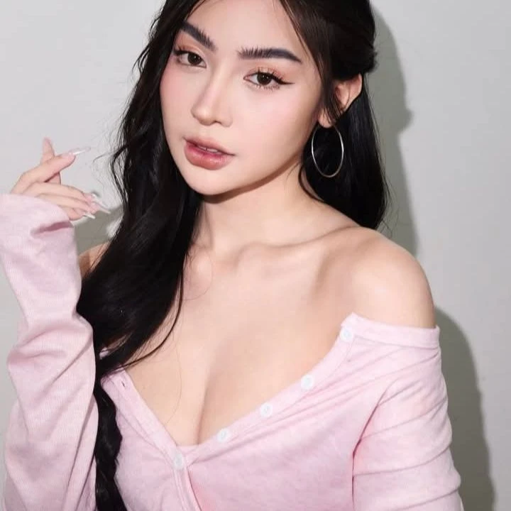 Red thumbnail