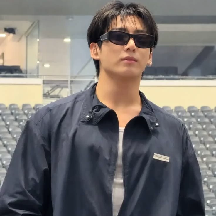 Jungkook thumbnail
