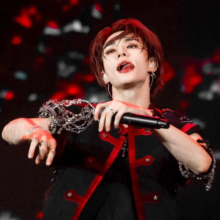 Hyunjin thumbnail