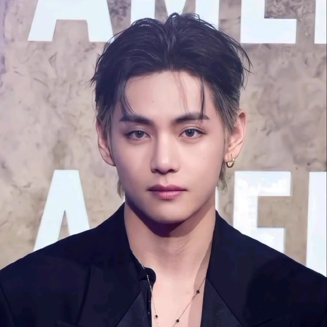 Kim Taehyung thumbnail