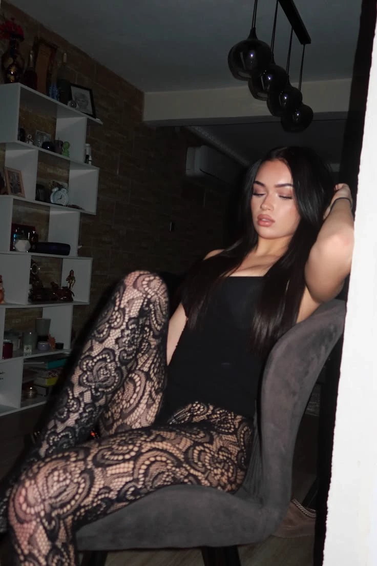 Zara thumbnail