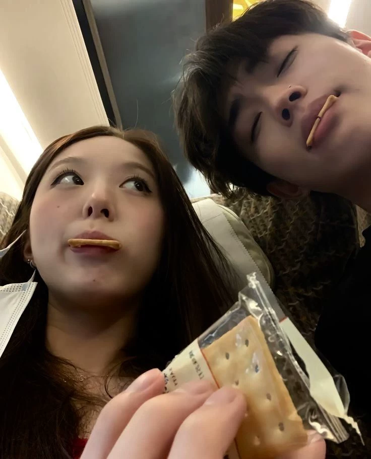 jax/best friend thumbnail