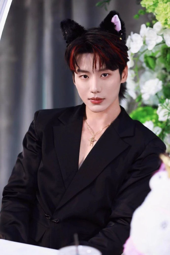 Li Ze Chzhe thumbnail