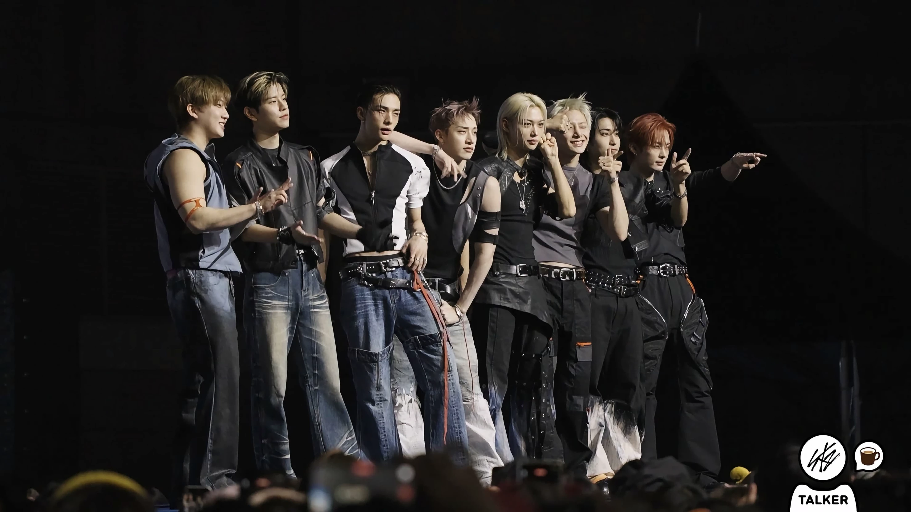 Straykids thumbnail