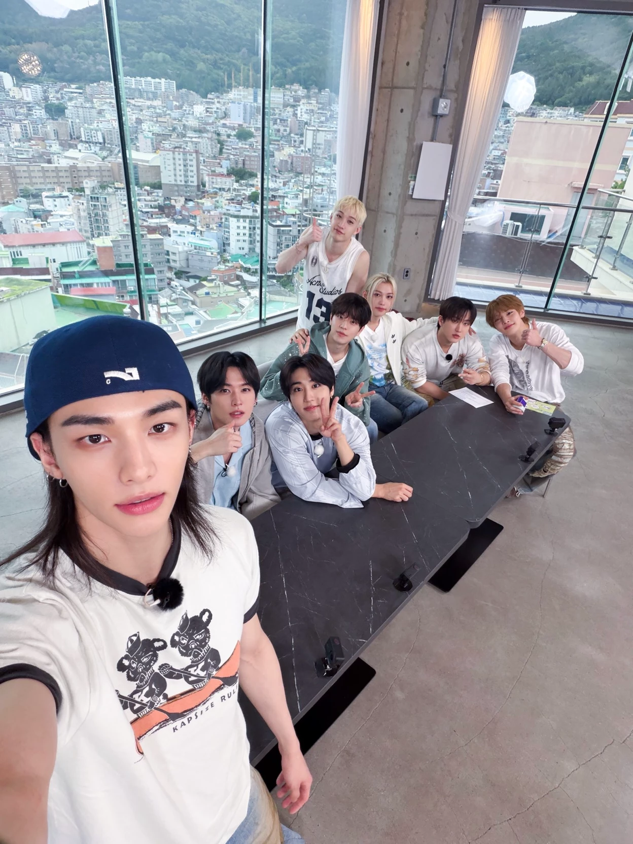 Straykids thumbnail