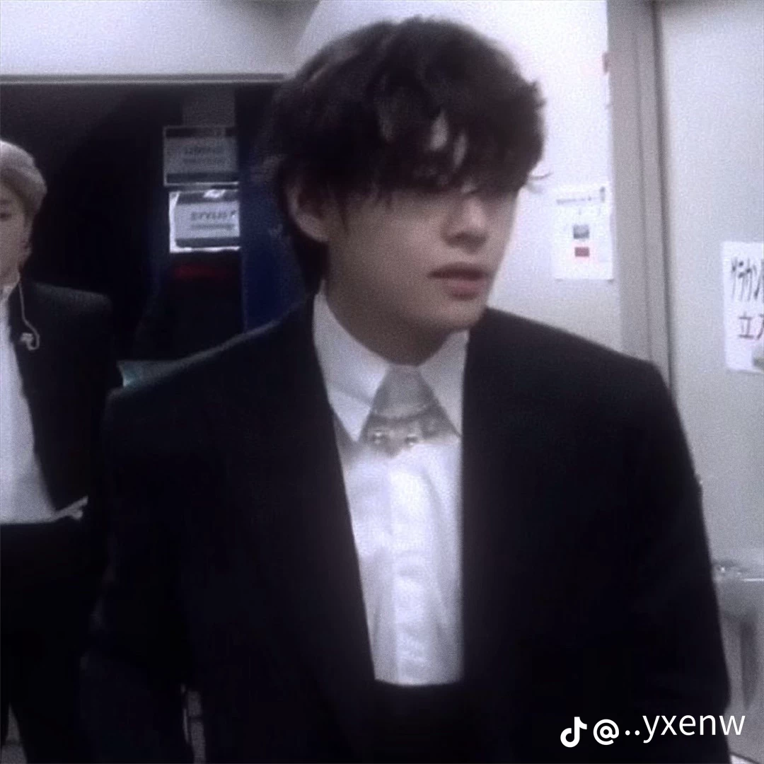 idol Kim taehyung thumbnail