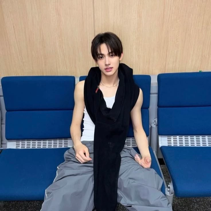 Eom Seonghyeon thumbnail