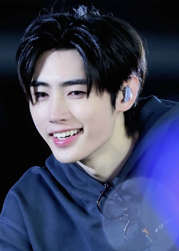 Park Sunghoon thumbnail