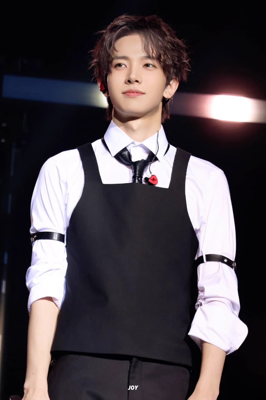 Lee Heeseung // Evan thumbnail