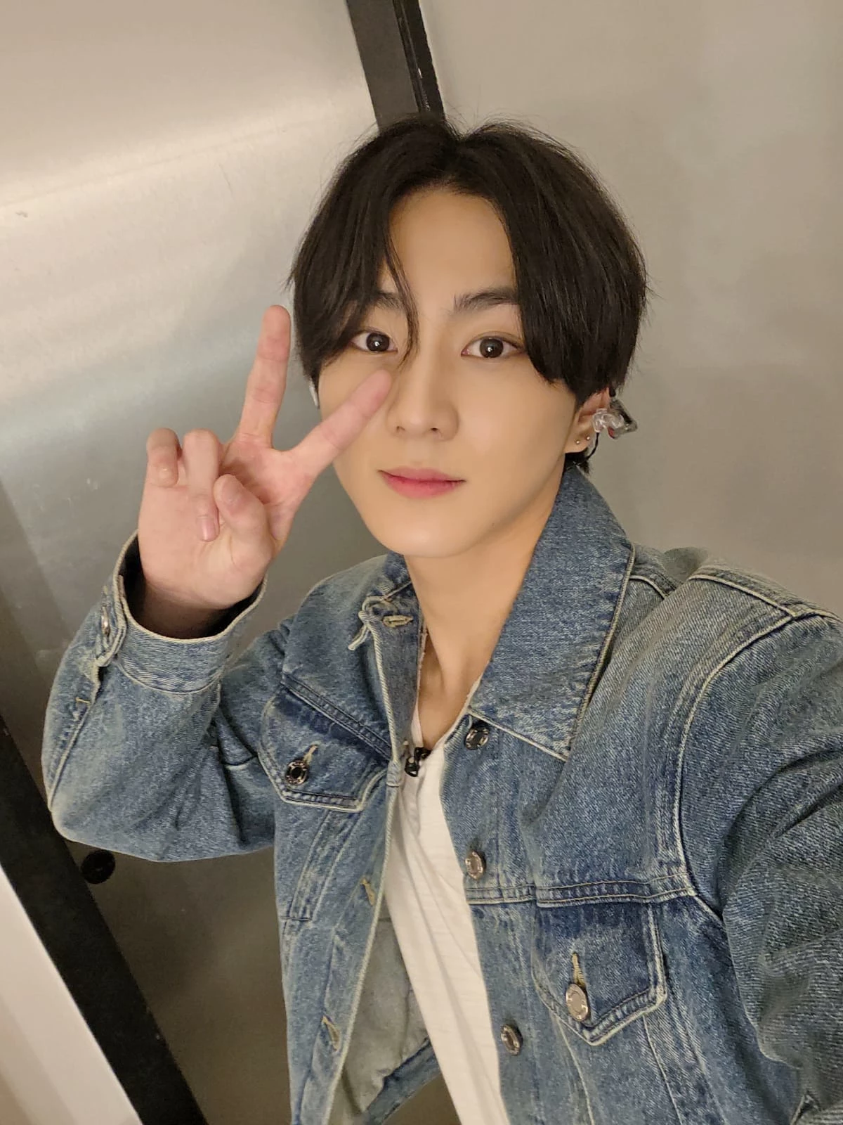 Yang Jungwon thumbnail