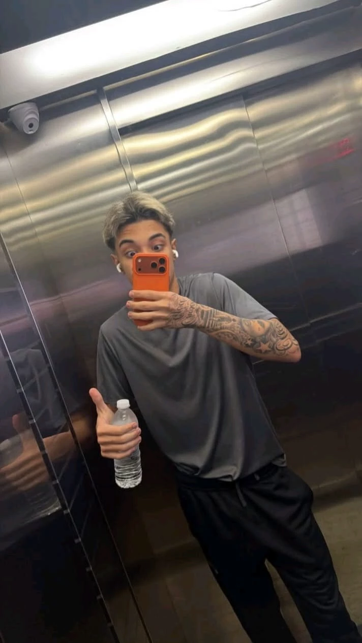 MC Tato (Tato or Otávio) thumbnail